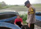 Bhabinkamtibmas-Pertapan-Maduretno-Ajak-Warga-Seriusi-Budidaya-Lele-Dukung-Ketahanan-Pangan