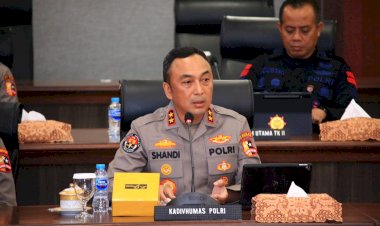 Netizen-Penasaran-'Untuk-Apa-Robot-Polisi',-Ini-Jawabannya