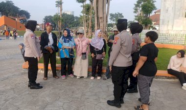Polwan-Polresta-Sidoarjo-Humanis-Amankan-Car-Free-Day-Alun-alun-Sidoarjo