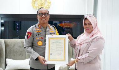 Menulis-untuk-Masa-Depan:-39-dari-40-Buku-Wakapolri-Komjen-Pol.-Dedi-Prasetyo-Resmi-Terdaftar-HAKI