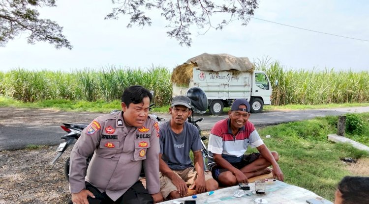 Kanit Binmas Polsek Prambon Ngopi Bareng Petani, Bahas Pelaksanaan Ketahanan Pangan