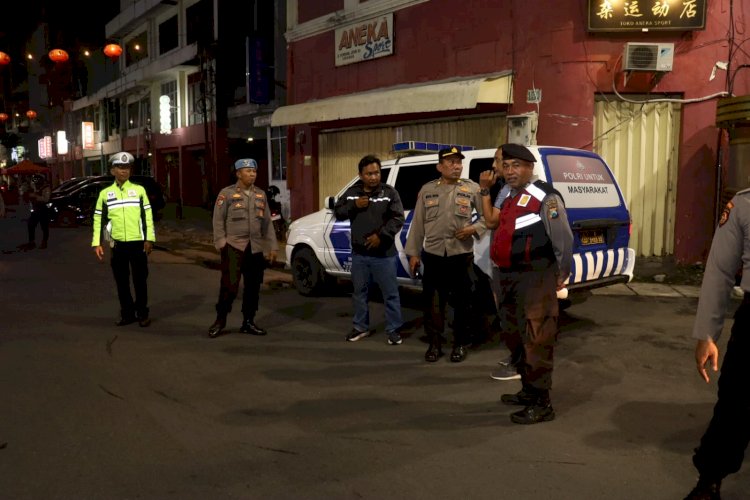 Polres Tanjungperak Gelar Patroli Skala Besar Antisipasi Kriminalitas dan Balap Liar